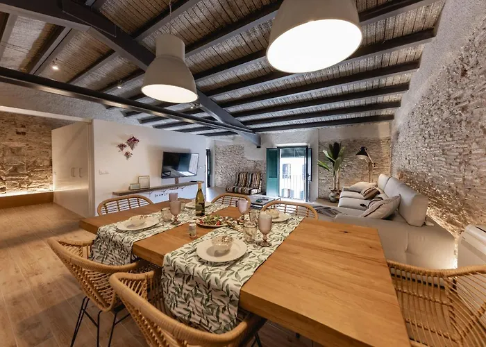 Bravissimo Placa Del Vi, Design Penthouse Girona