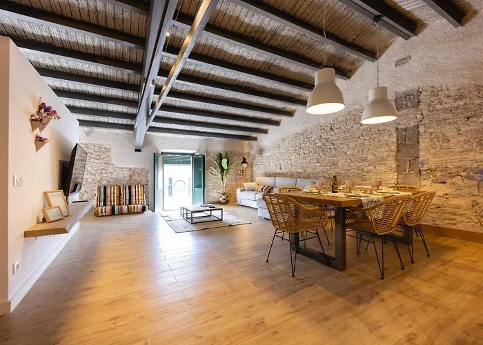 Bravissimo Placa Del Vi, Design Penthouse *